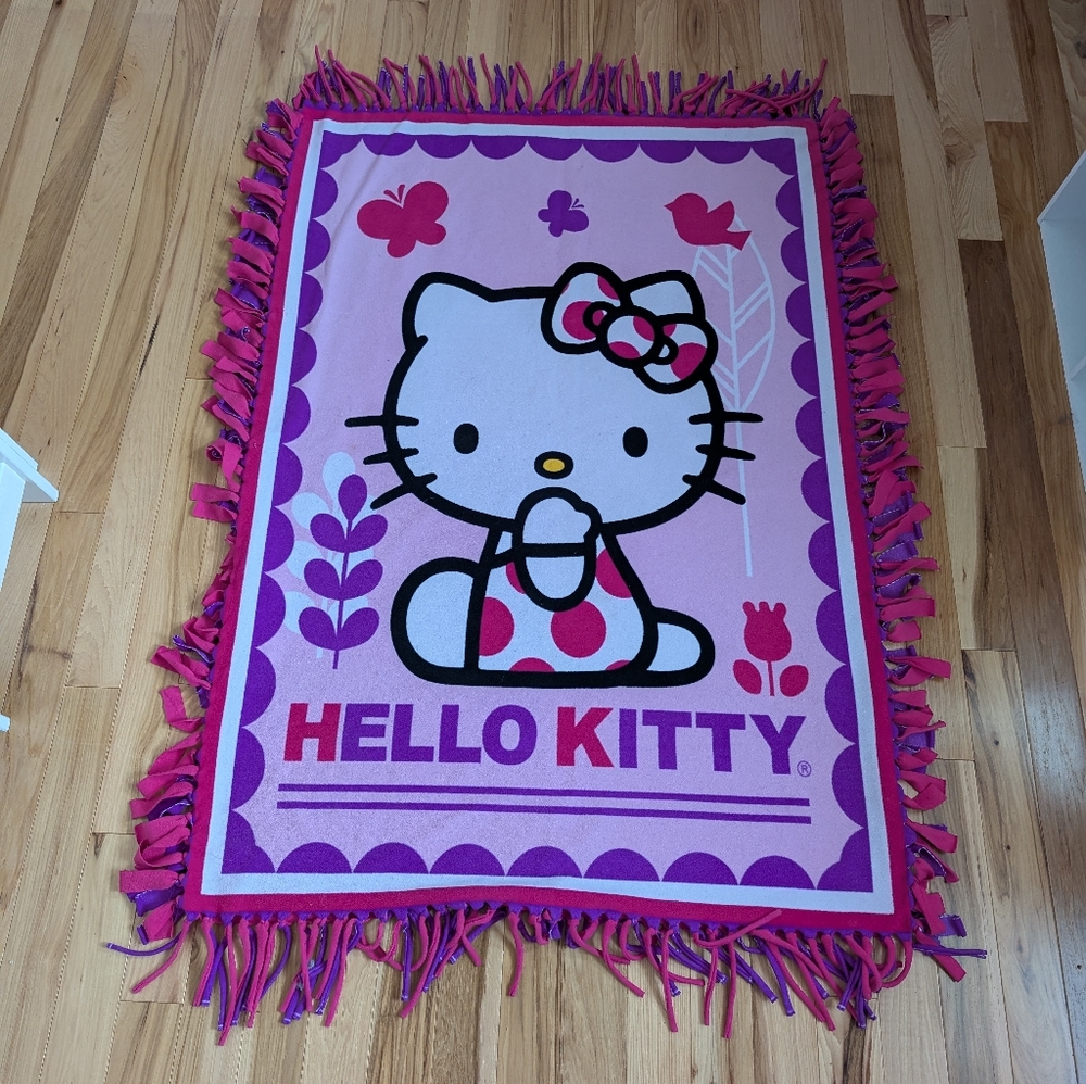 Hello Kitty Fleece Blanket